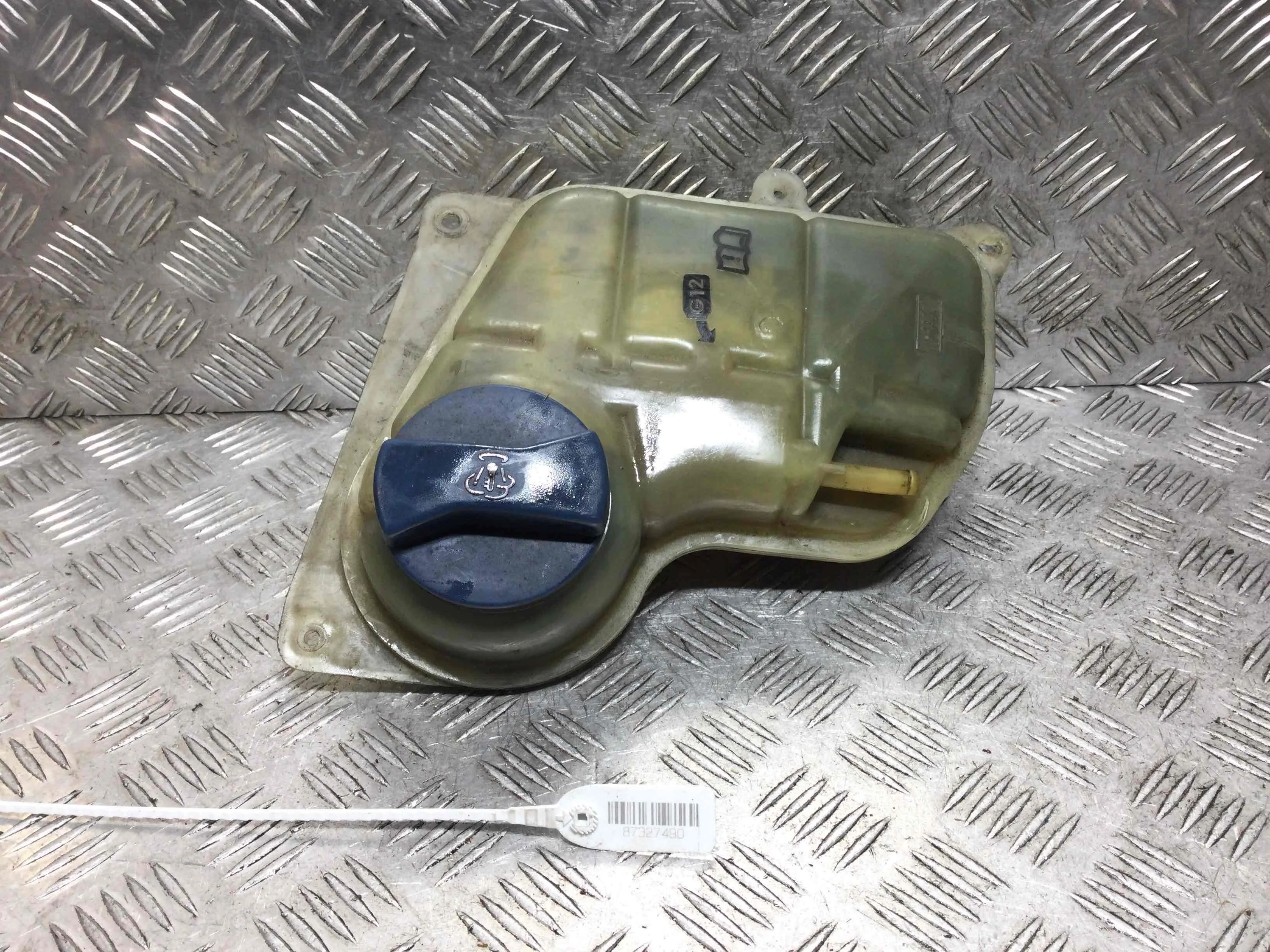 Бачок расширительный Audi A4 B5 (1994-1999) бензин 1.6 i Механика Седан