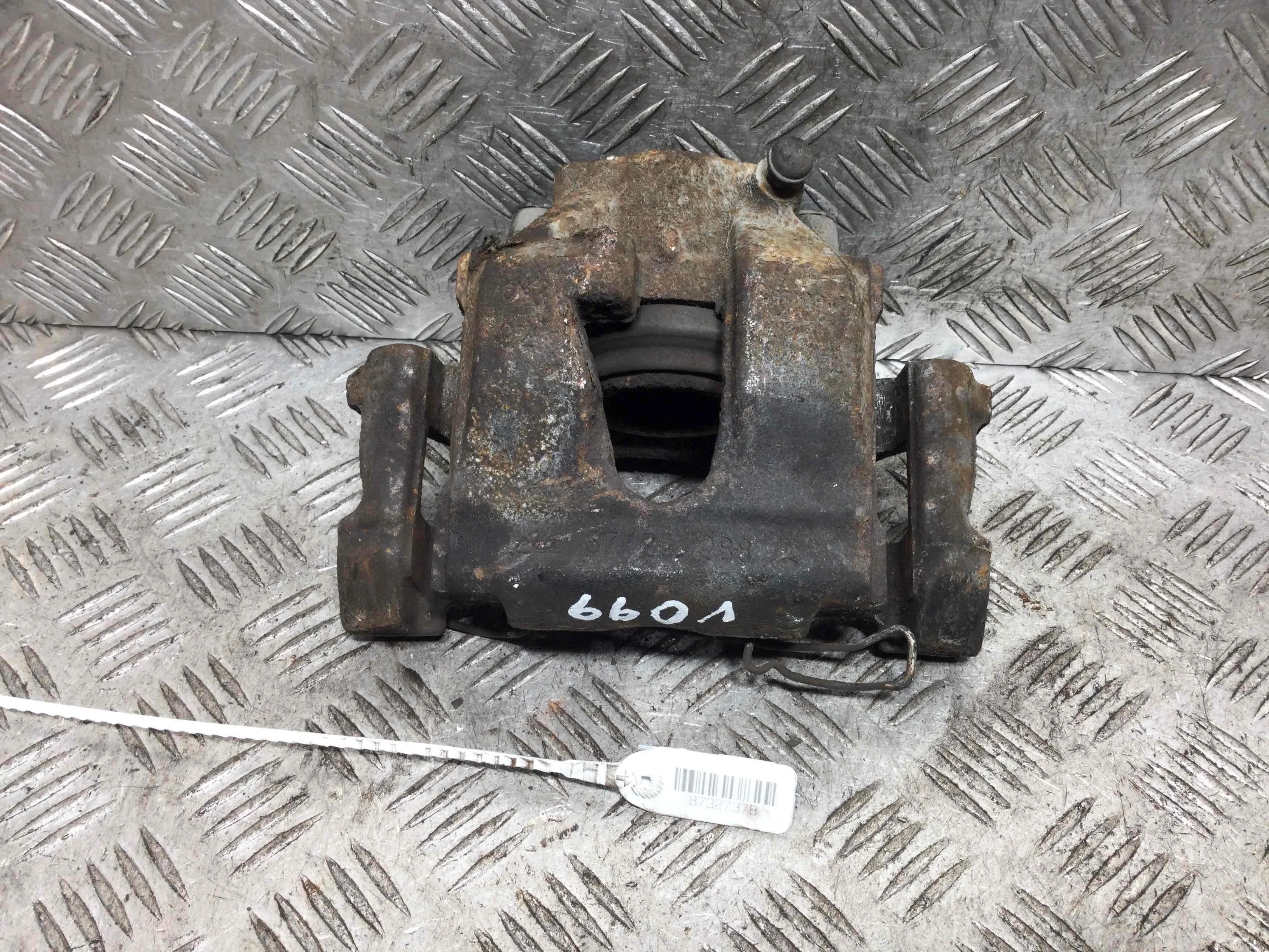 Суппорт передний левый Mercedes CLK W208/A208 (1997-2000) бензин 2.3 i Механика Купе