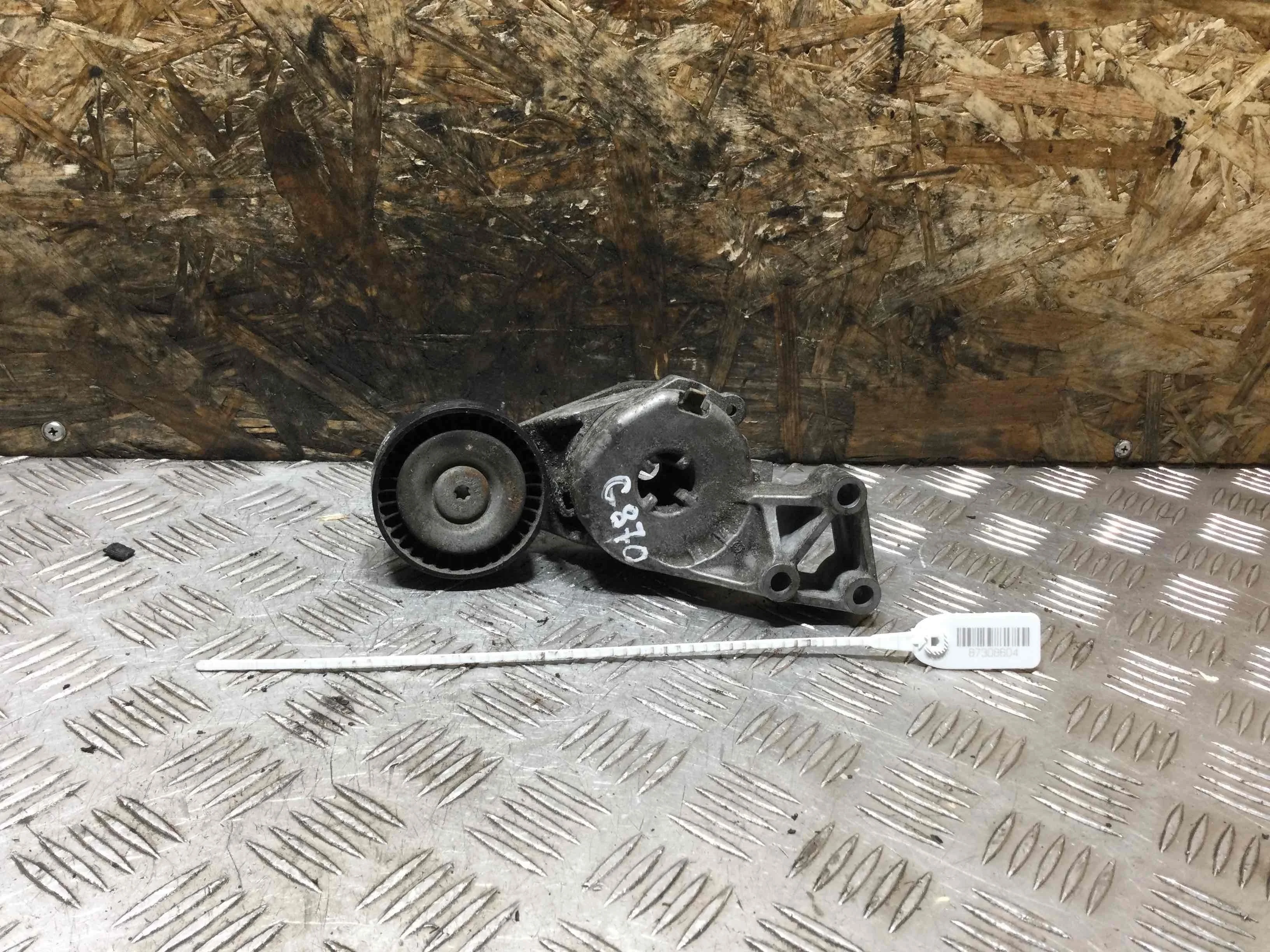 Натяжитель ремня генератора Audi A3 8L (1996-2000) бензин 1.6  Механика