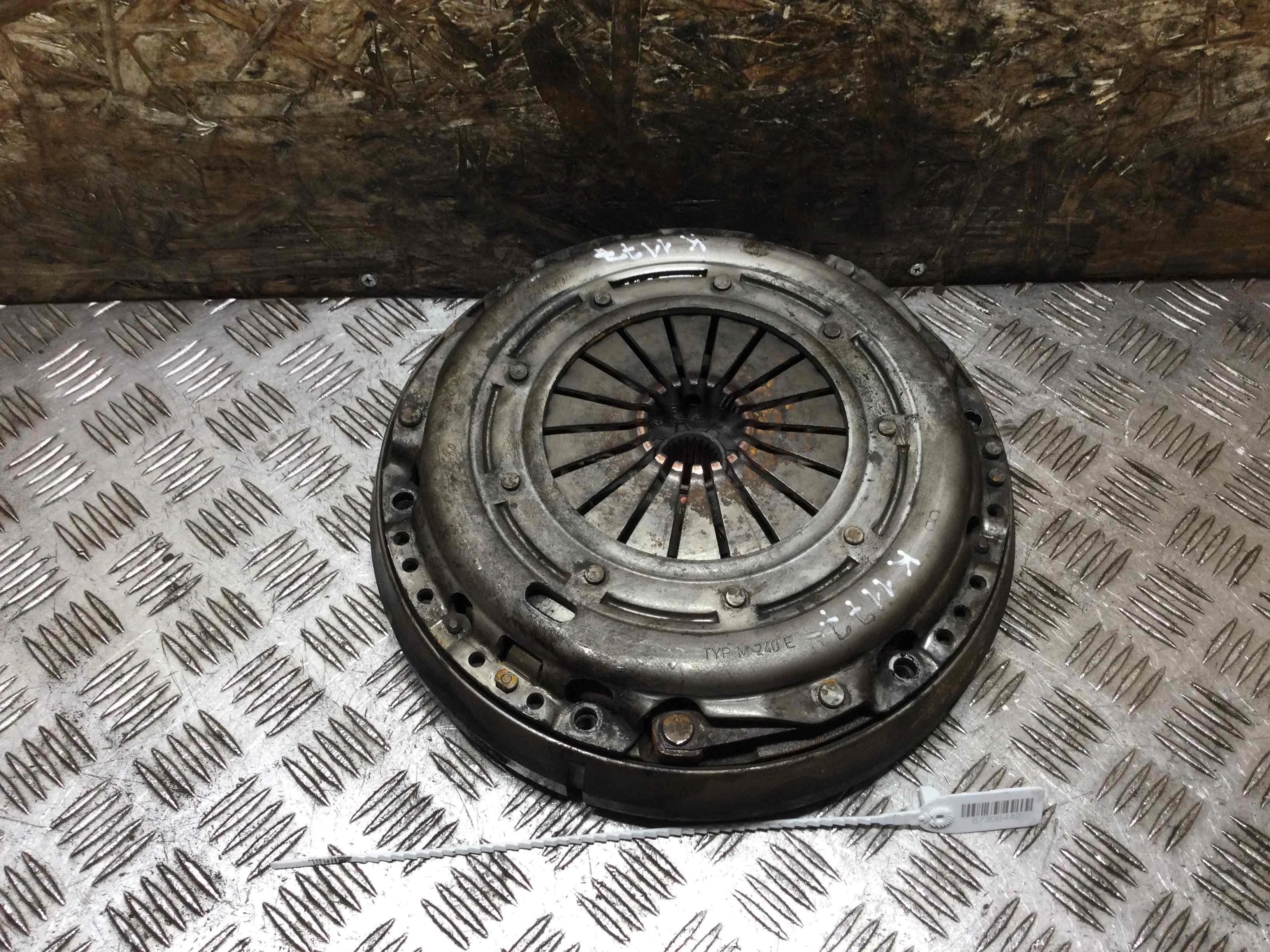 Маховик Ford C-MAX 1 поколение (2003-2007) дизель 1.6 TDCi Механика Минивэн