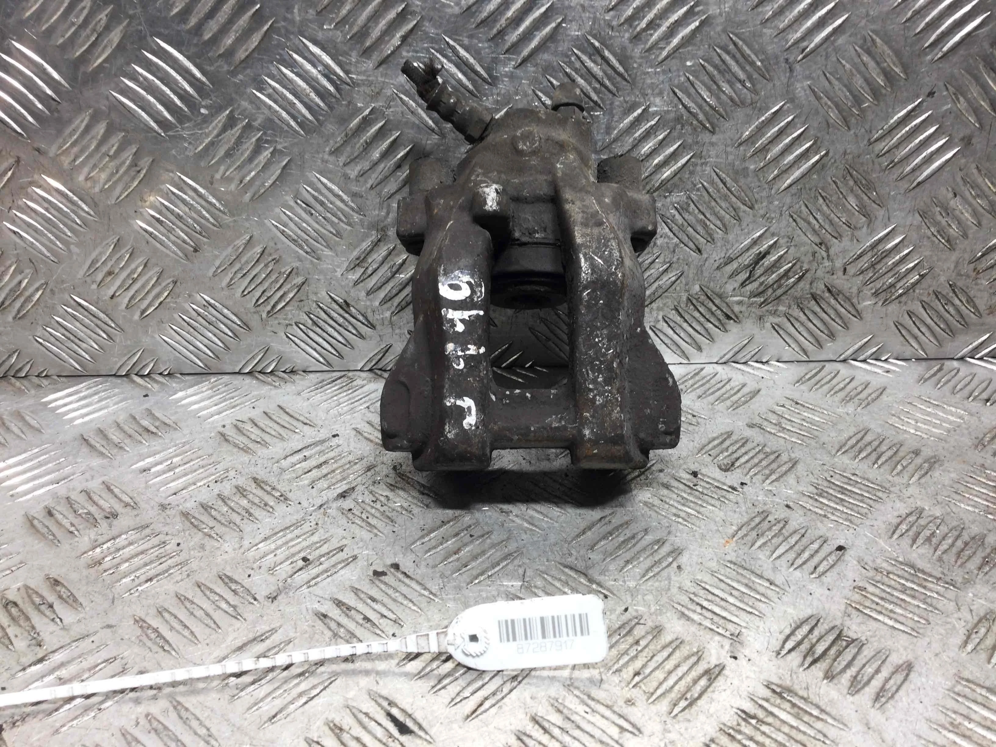 Суппорт задний левый Mercedes E-klasse E-klasse (W211) 2002 - 2009 дизель 2.7  Автомат Седан