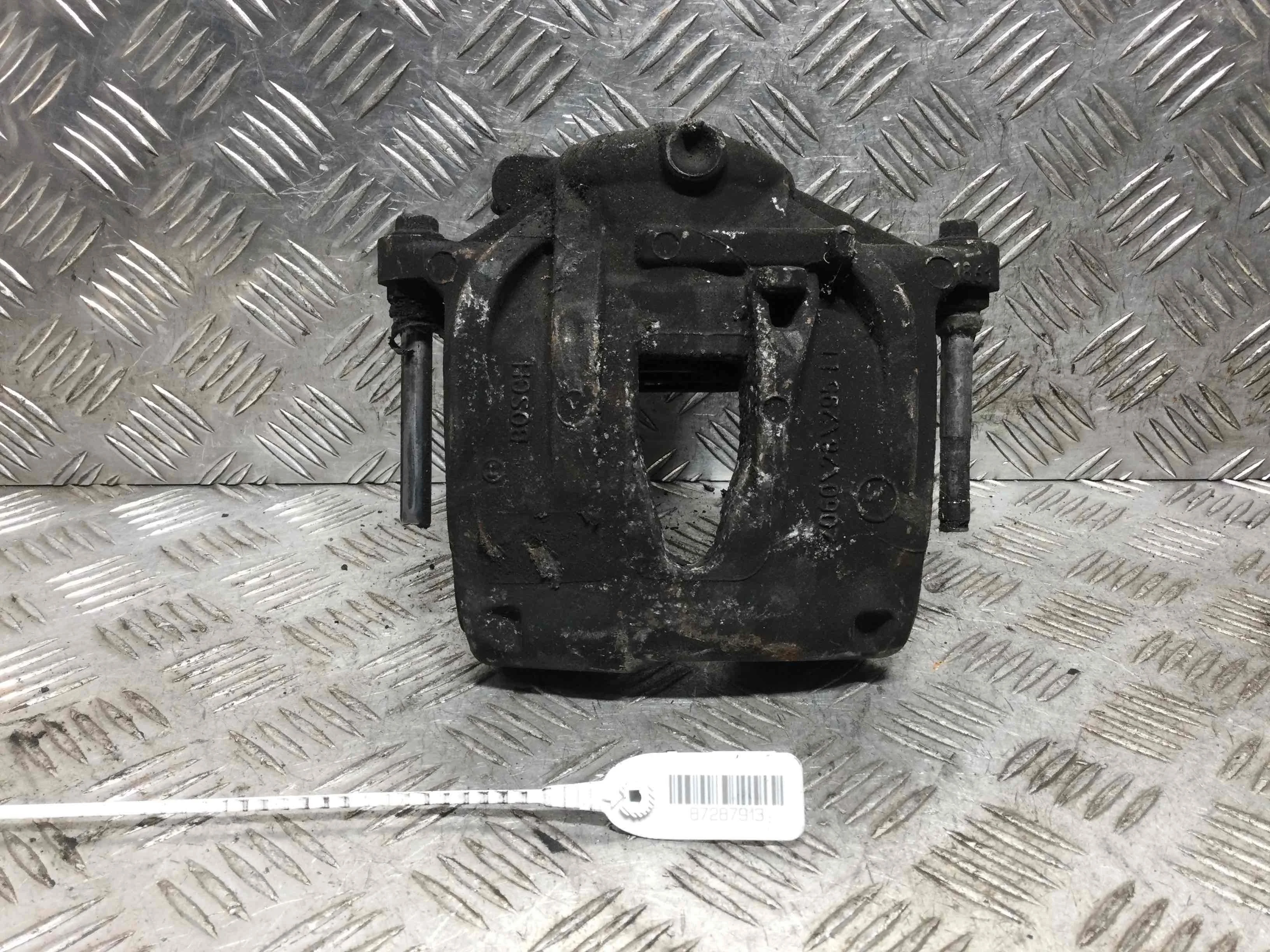 Суппорт передний левый Mercedes E-klasse E-klasse (W211) 2002 - 2009 дизель 2.7  Автомат Седан