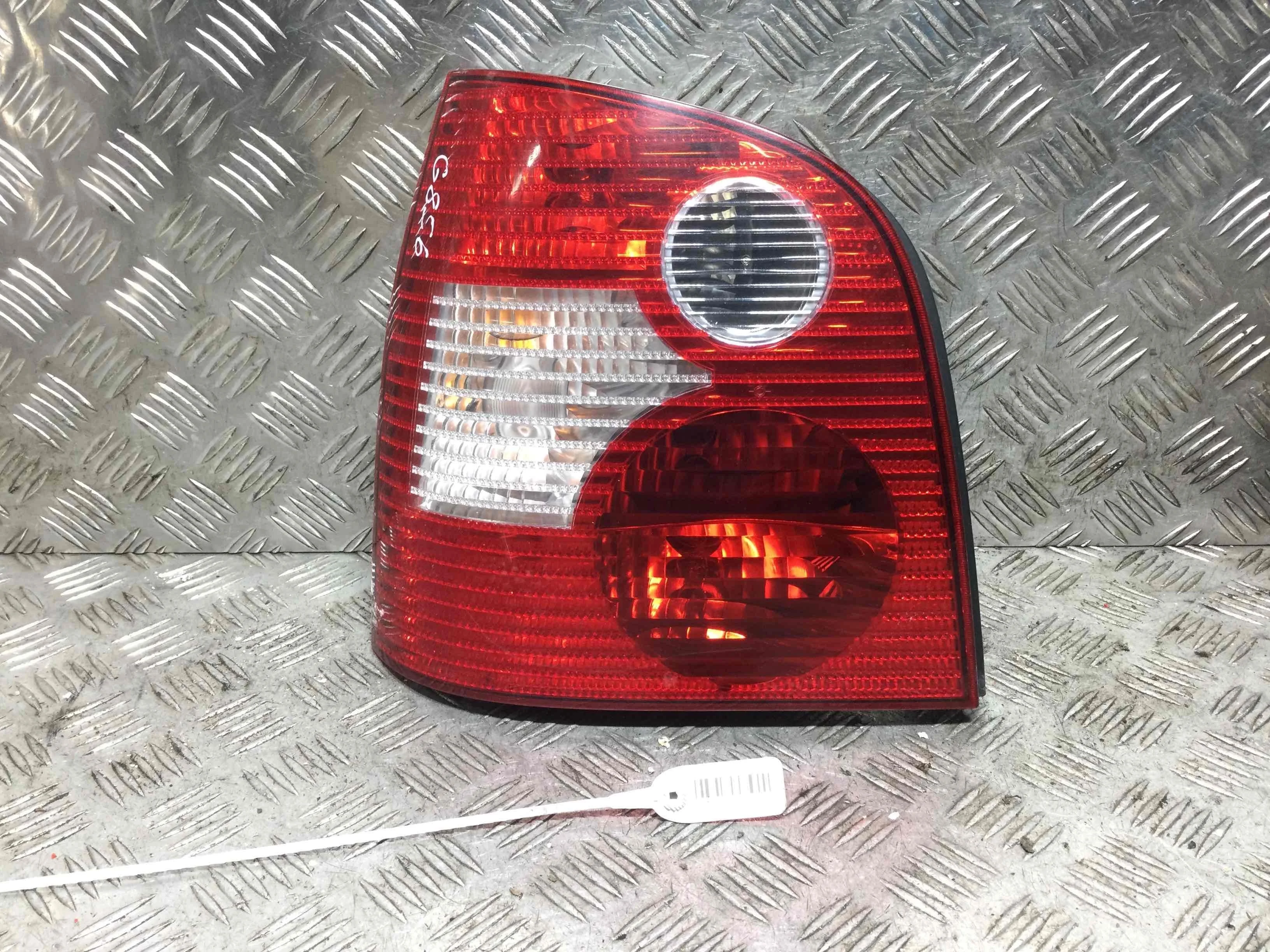 Фонарь задний левый Volkswagen Polo 4 поколение (2001-2005) бензин 1.4 i Механика