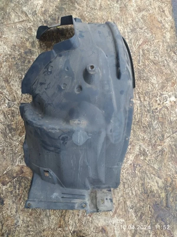 Подкрылок BMW 3 2006 E90