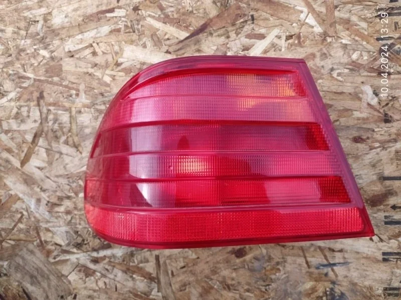 Фонарь Mercedes-Benz -Class 1996 W210