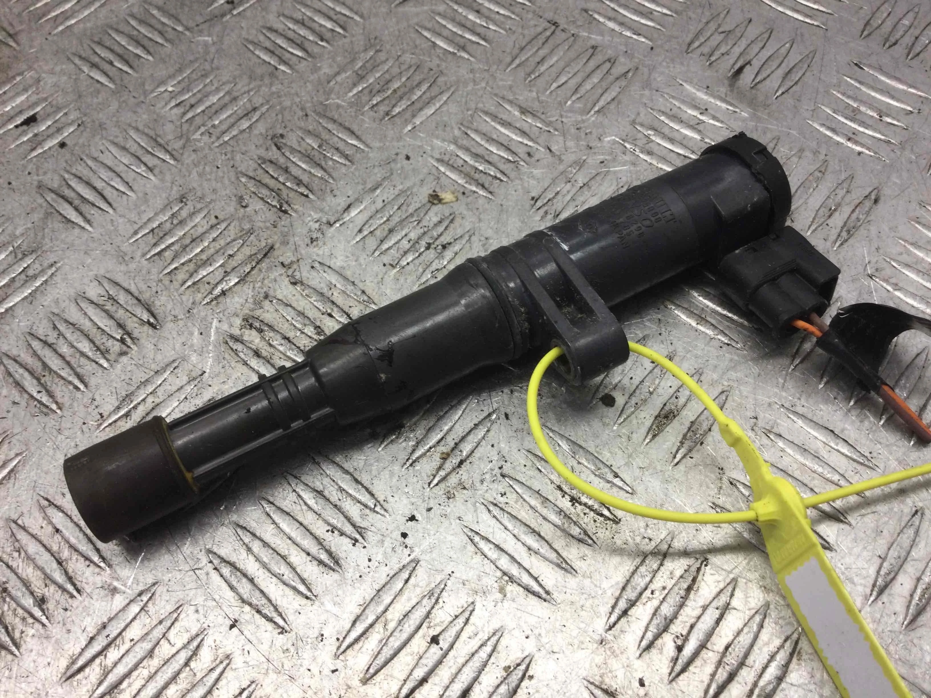 Катушка зажигания Renault Megane 2 поколение (2002-2006) бензин 1.6 i Механика Х/б