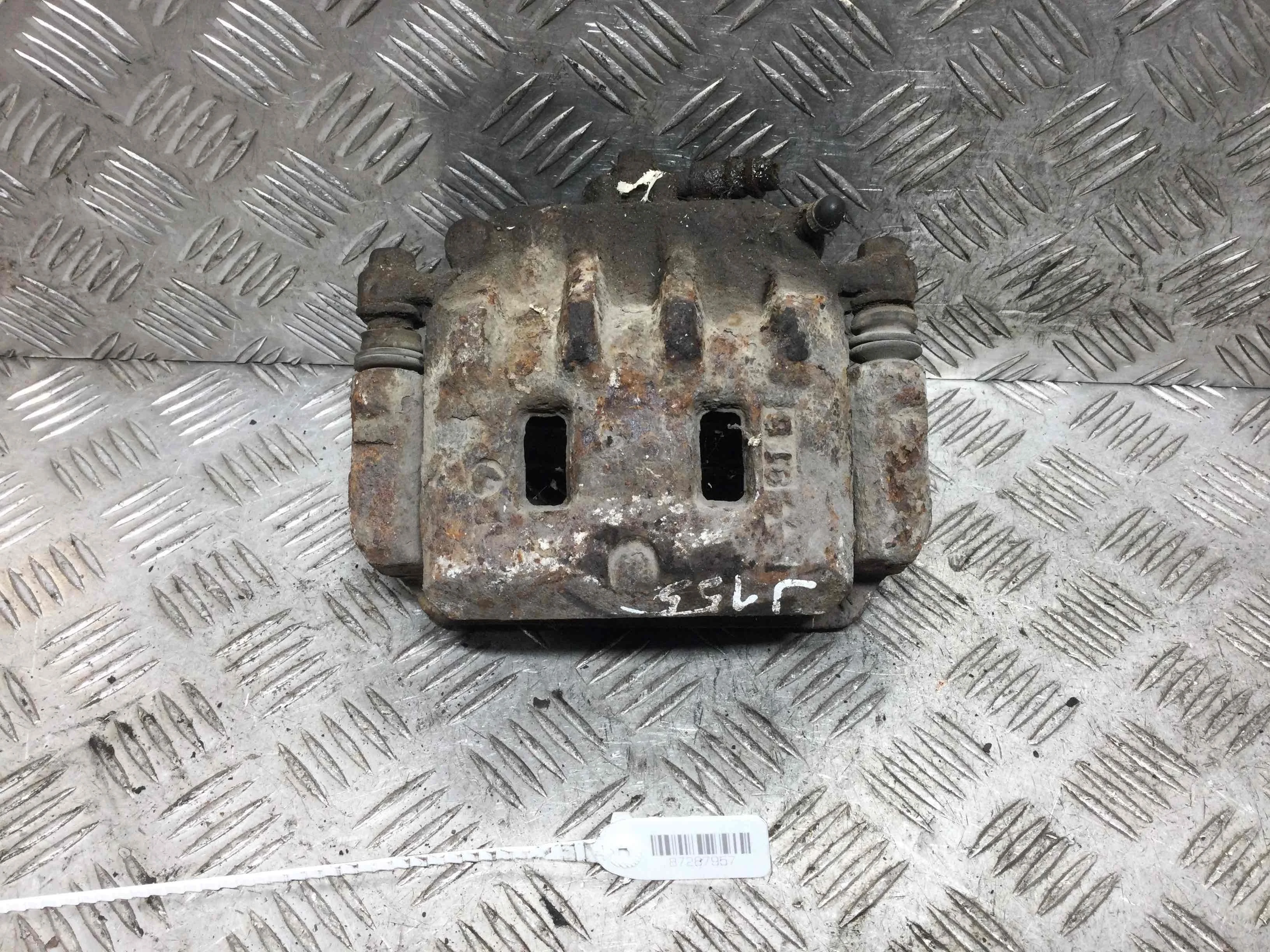 Суппорт передний правый Subaru Legacy 3 поколение (1998-2003) бензин 2.0   Седан