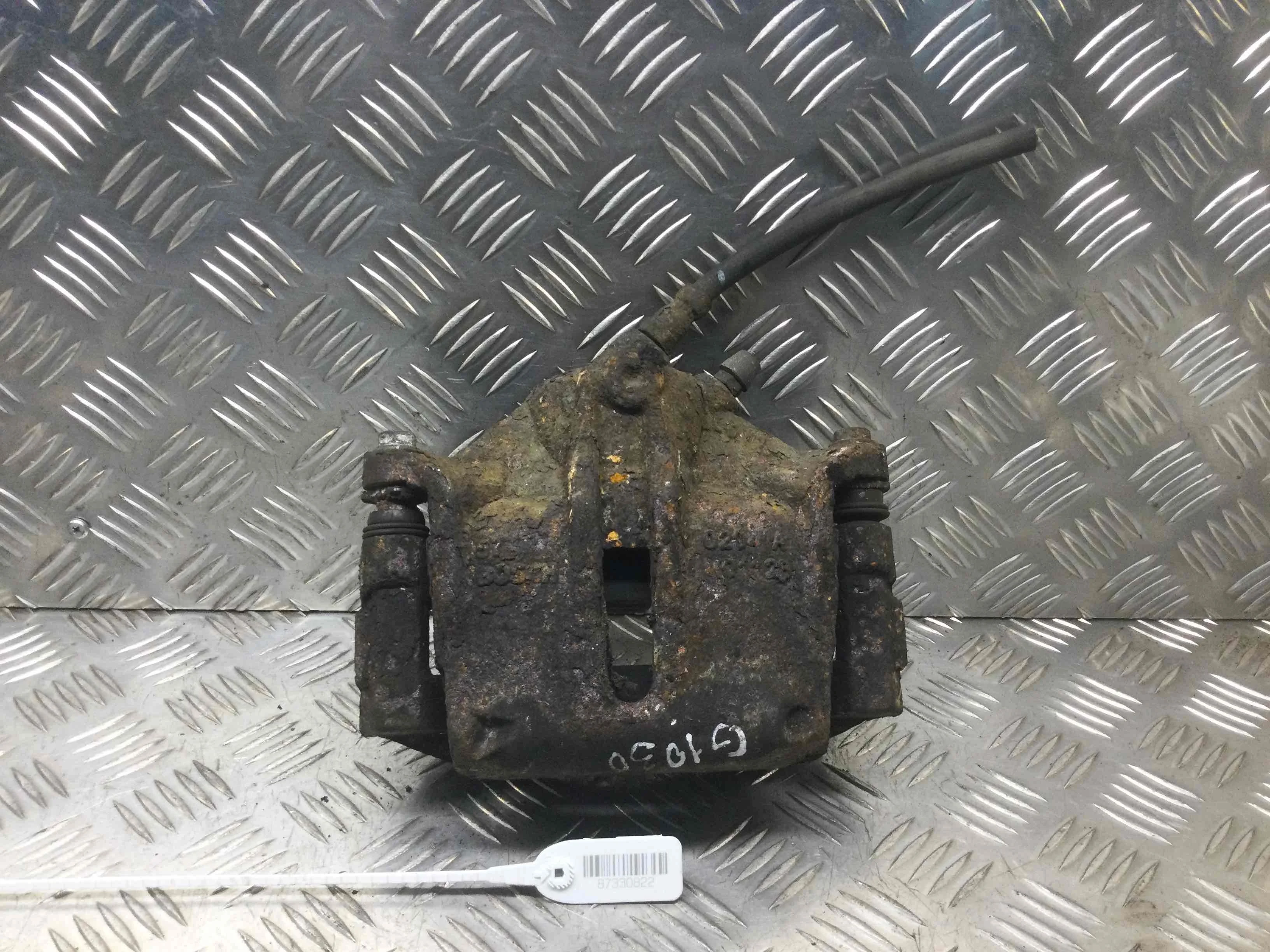 Суппорт передний левый Ford Mondeo Mondeo III 2000 - 2003 бензин 2.5 i Механика Лифтбэк