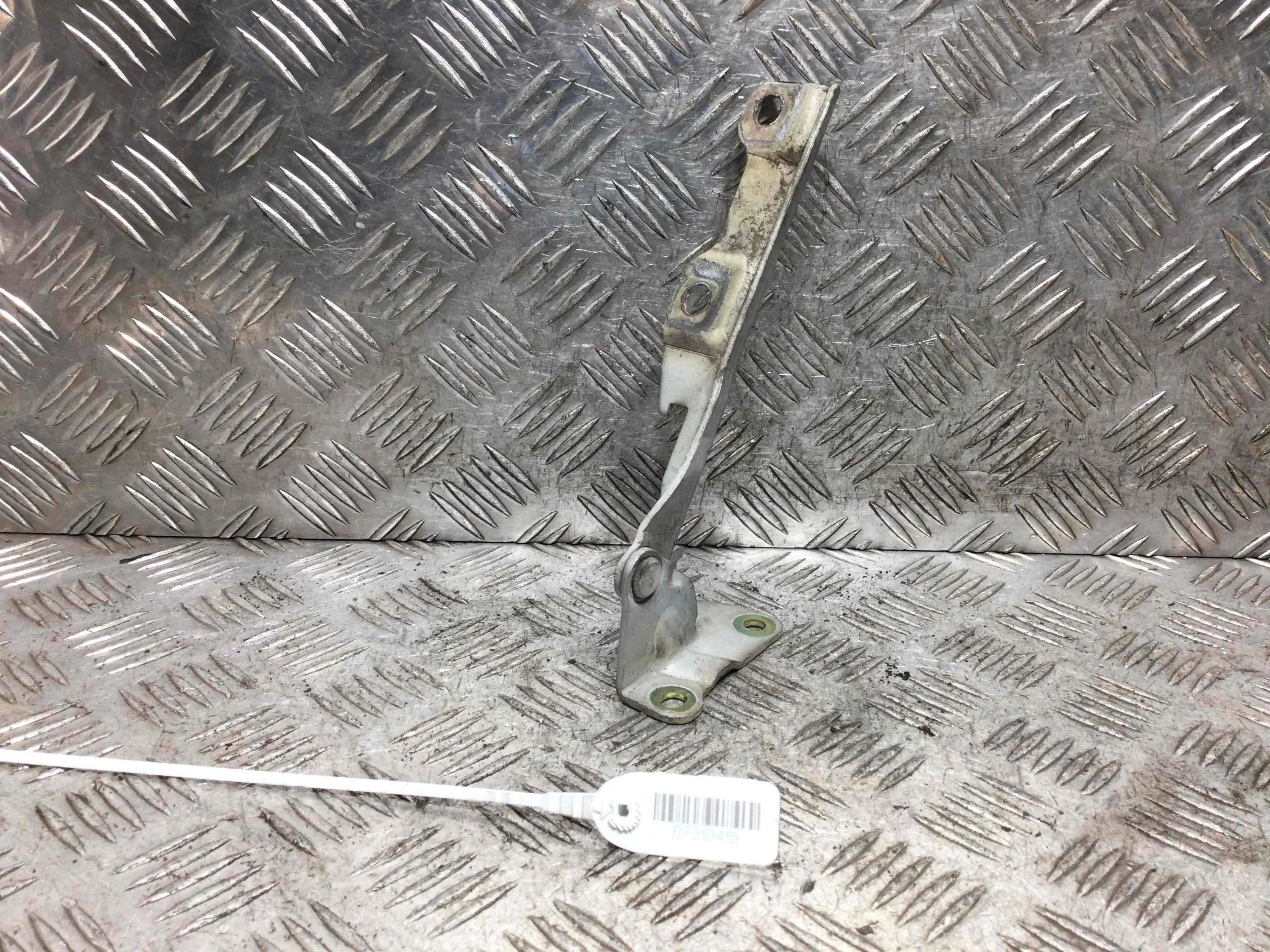 Петля капота правая Chevrolet Kalos 1 поколение 2003 - 2008 бензин 1.4 i Механика Х/б