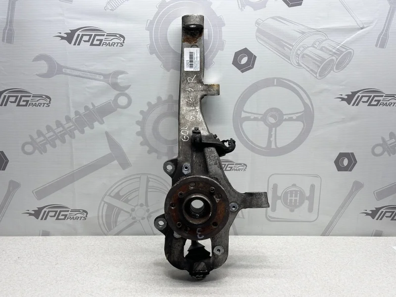 Поворотный кулак передний правый Mercedes-benz GLS X166