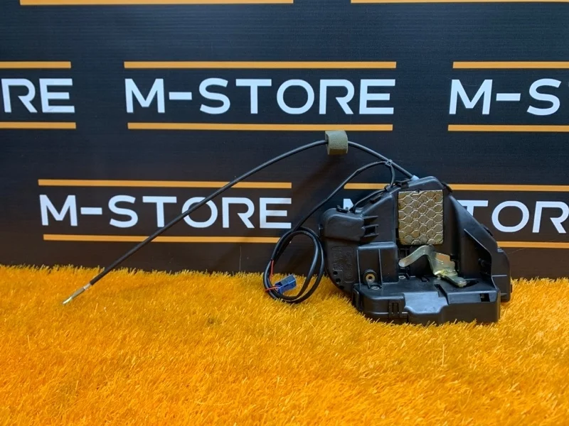 Замок двери Mercedes-Benz E-Class 2005 A2117300535 W211 272.943, задний левый