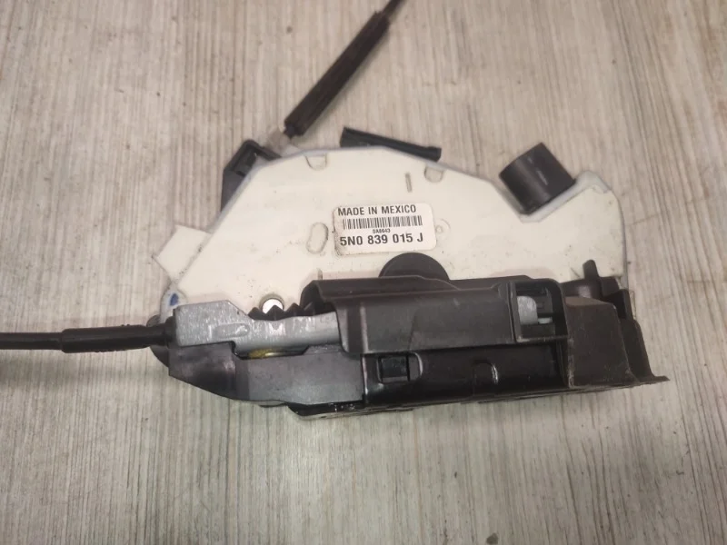 Замок двери VW Tiguan 2012-2018 5N