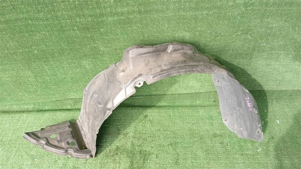 Б.у. подкрылок MITSUBISHI GRANDIS NA4W MITSUBISHI GRANDIS NA4W