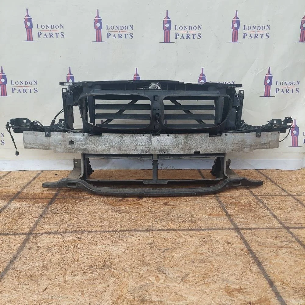 Передняя панель BMW F11