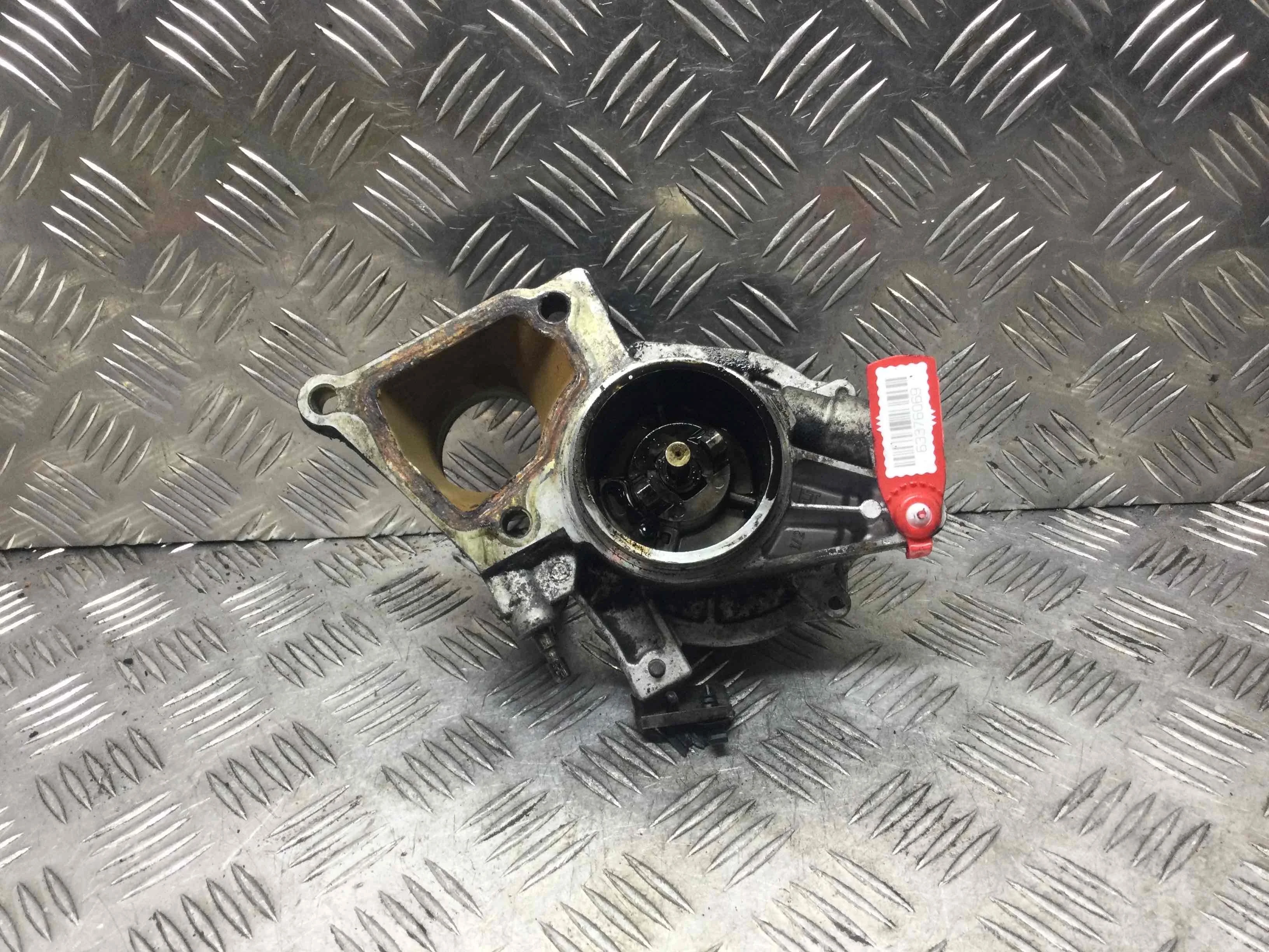 Насос вакуумный Ford Transit 3 поколение (2000-2006) дизель 2.0 TD Механика Фургон