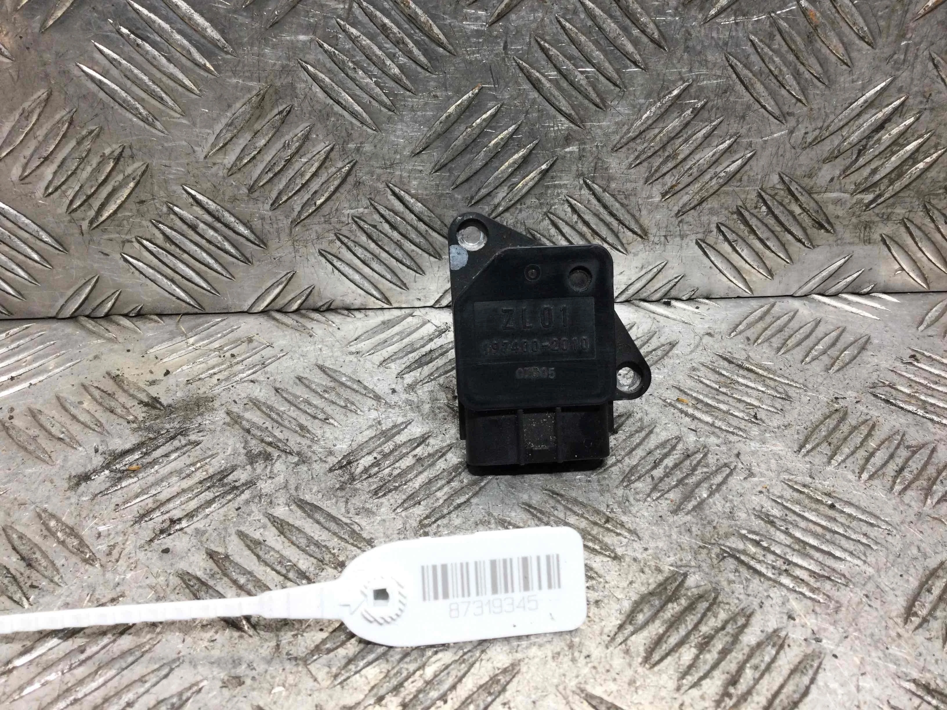 Расходомер воздуха Mazda 6 6 I (GG,GY) 2002 - 2007 бензин 1.8 i Механика Седан