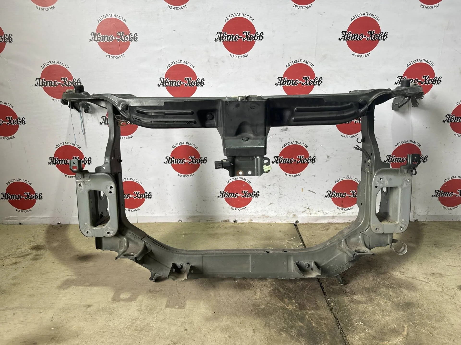 Панель передняя (Телевизор) Mitsubishi Outlander