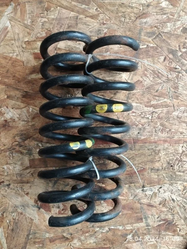 Комплект пружин Mercedes-Benz -Class 1996 S210