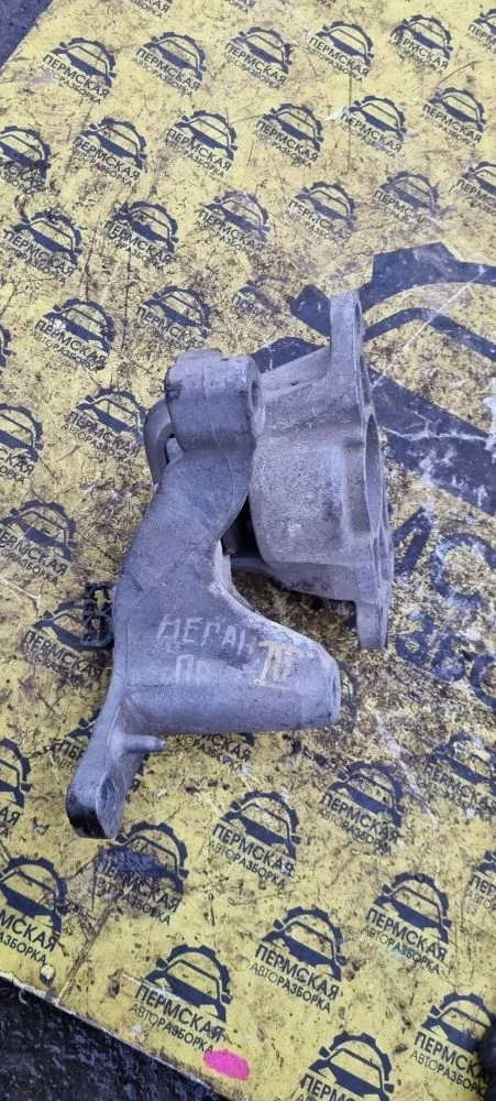 Опора двигателя правая для Renault Megane III