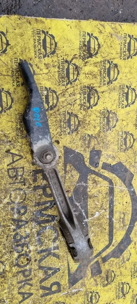 Подушка нижняя задняя Skoda Rapid, Polo 6RF199851