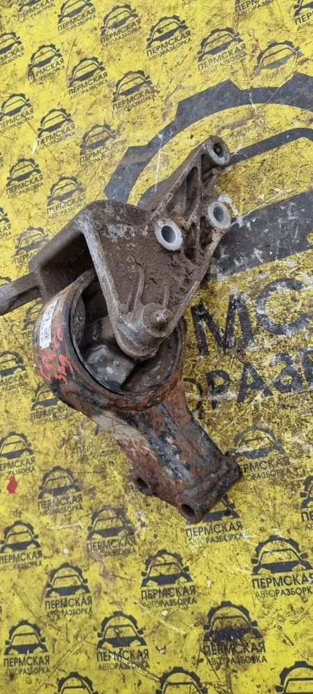 Кронштейн опора двигателя задняя Chevrolet cruze