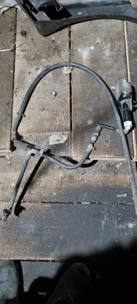 Форсунка омывателя фары Mazda 6 2007-2012 gh