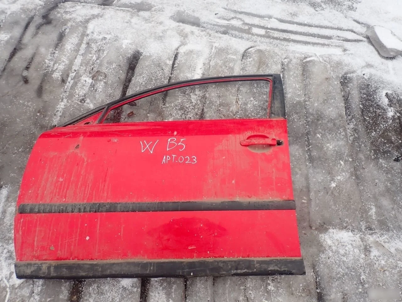 Дверь передняя левая для VW Passat (B5) 1996-2000