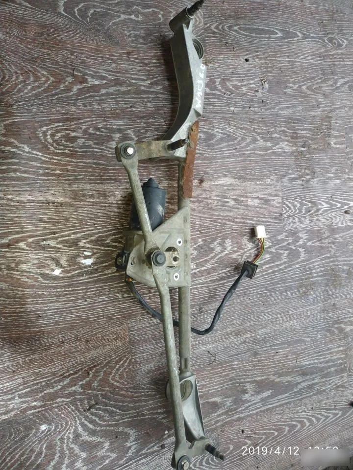 Трапеция стеклоочистителей Mercedes Benz W203