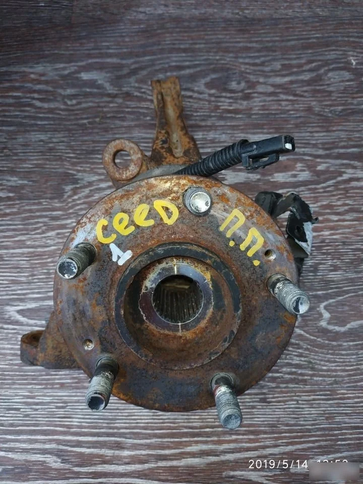 Цапфа для Kia Ceed 2007-2012