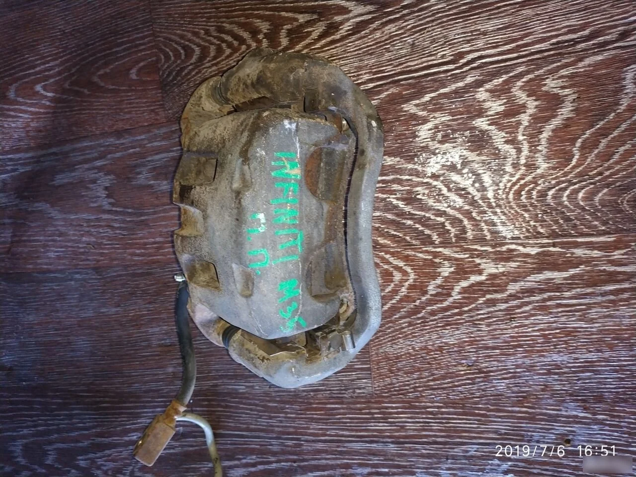 Суппорт П.П Infiniti M (Y50) 2004-2010