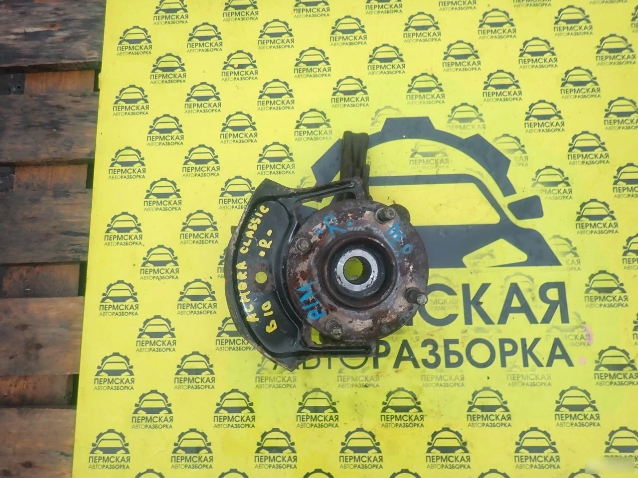 Кулак правый Nissan Almera Classic (B10) 2006-2013