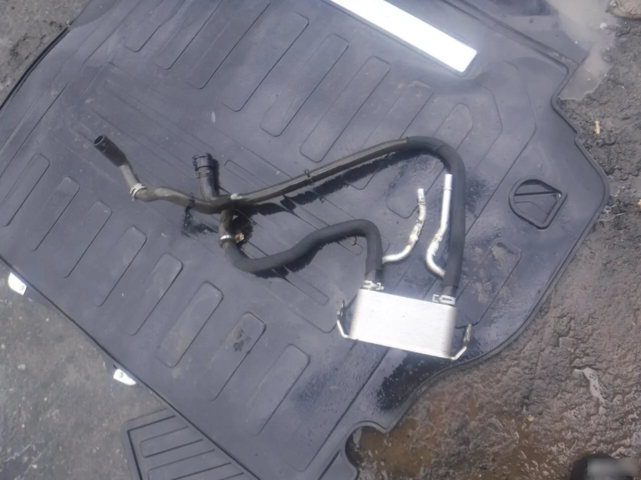 Радиатор АКПП LR013722 Range Rover Sport 2005-2012