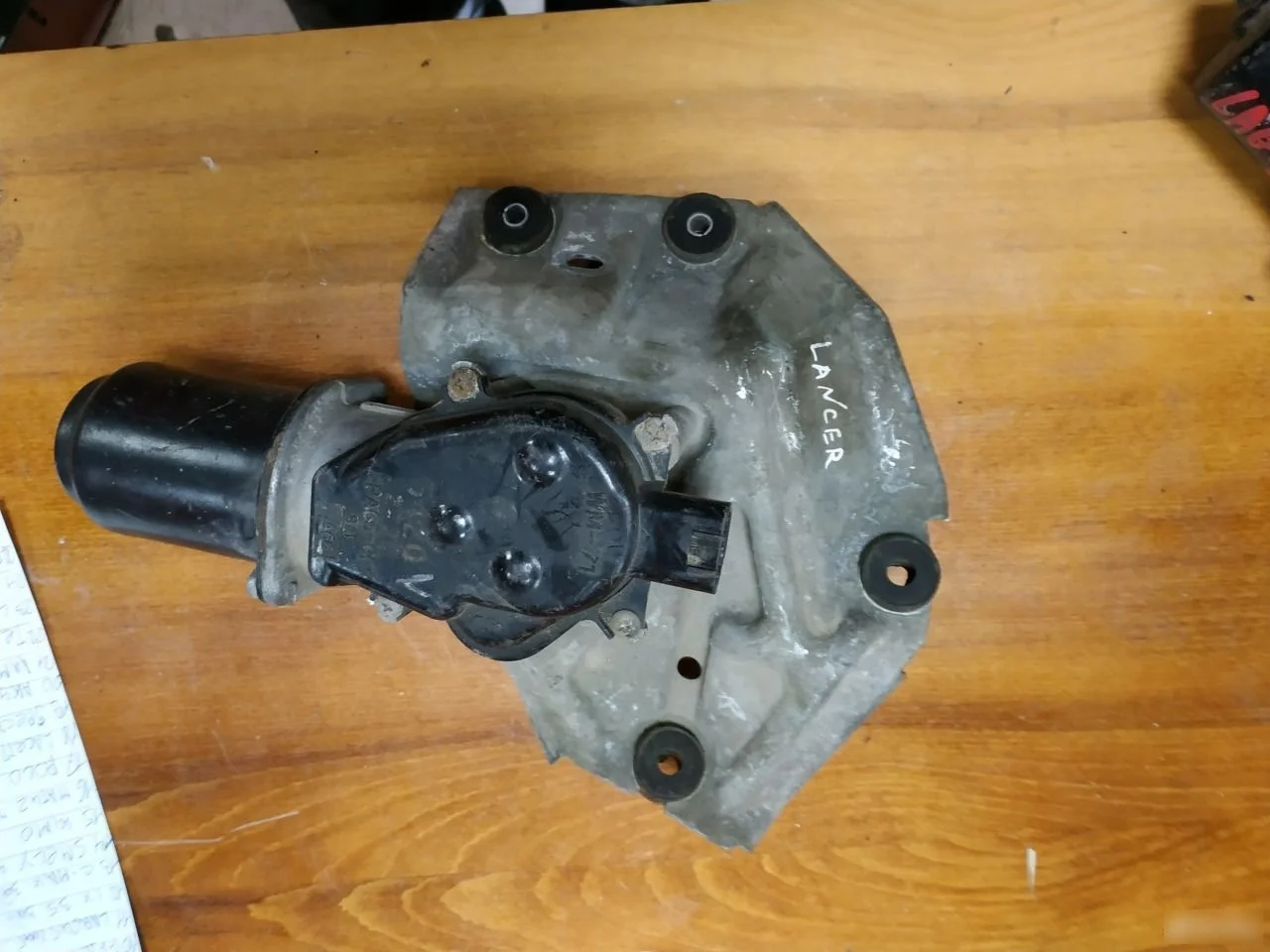 Мотор стеклоочистителяMitsubishi Lancer CS/Classic