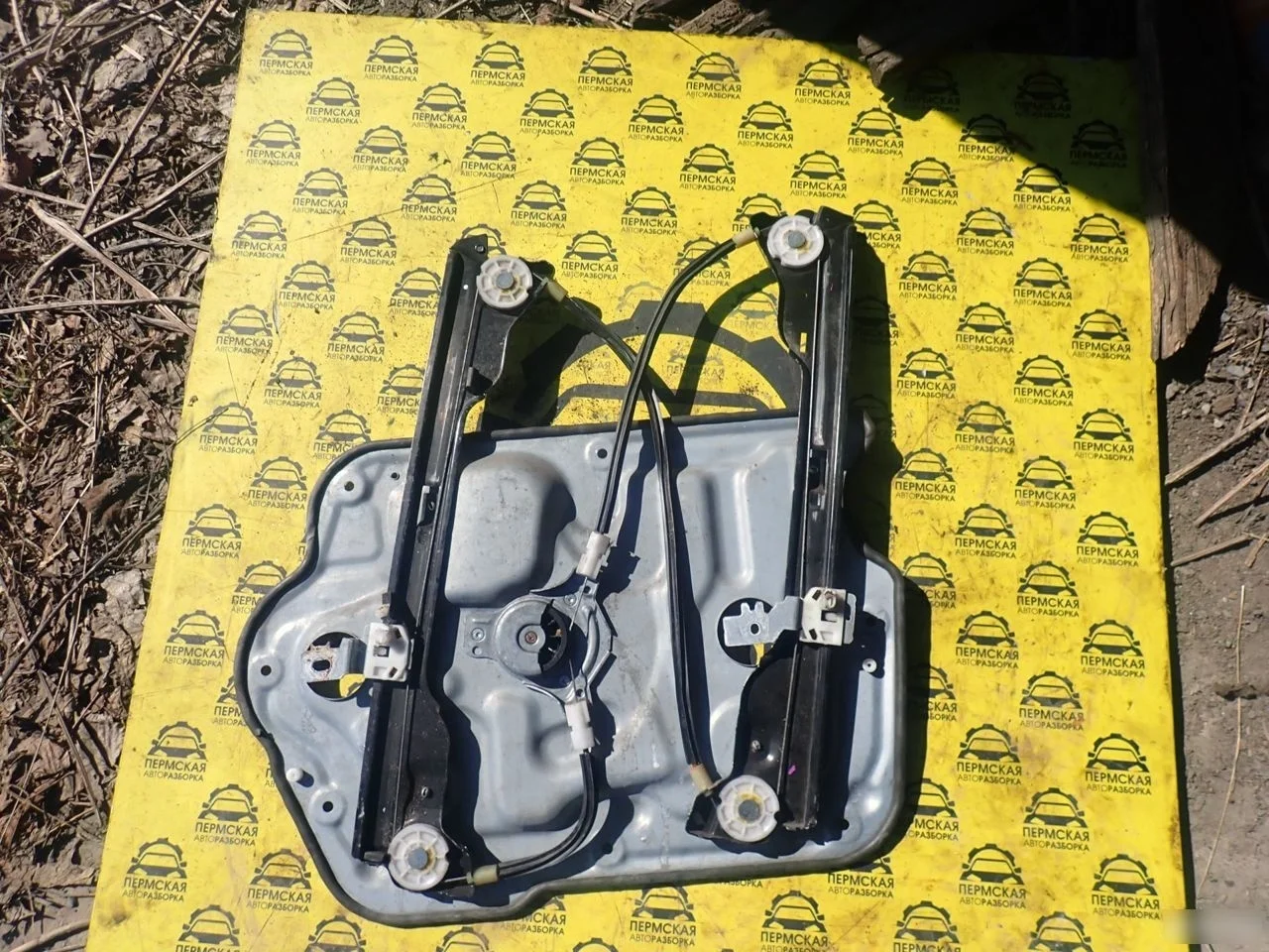 Стеклоподъемник передний левый Nissan Qashqai J10