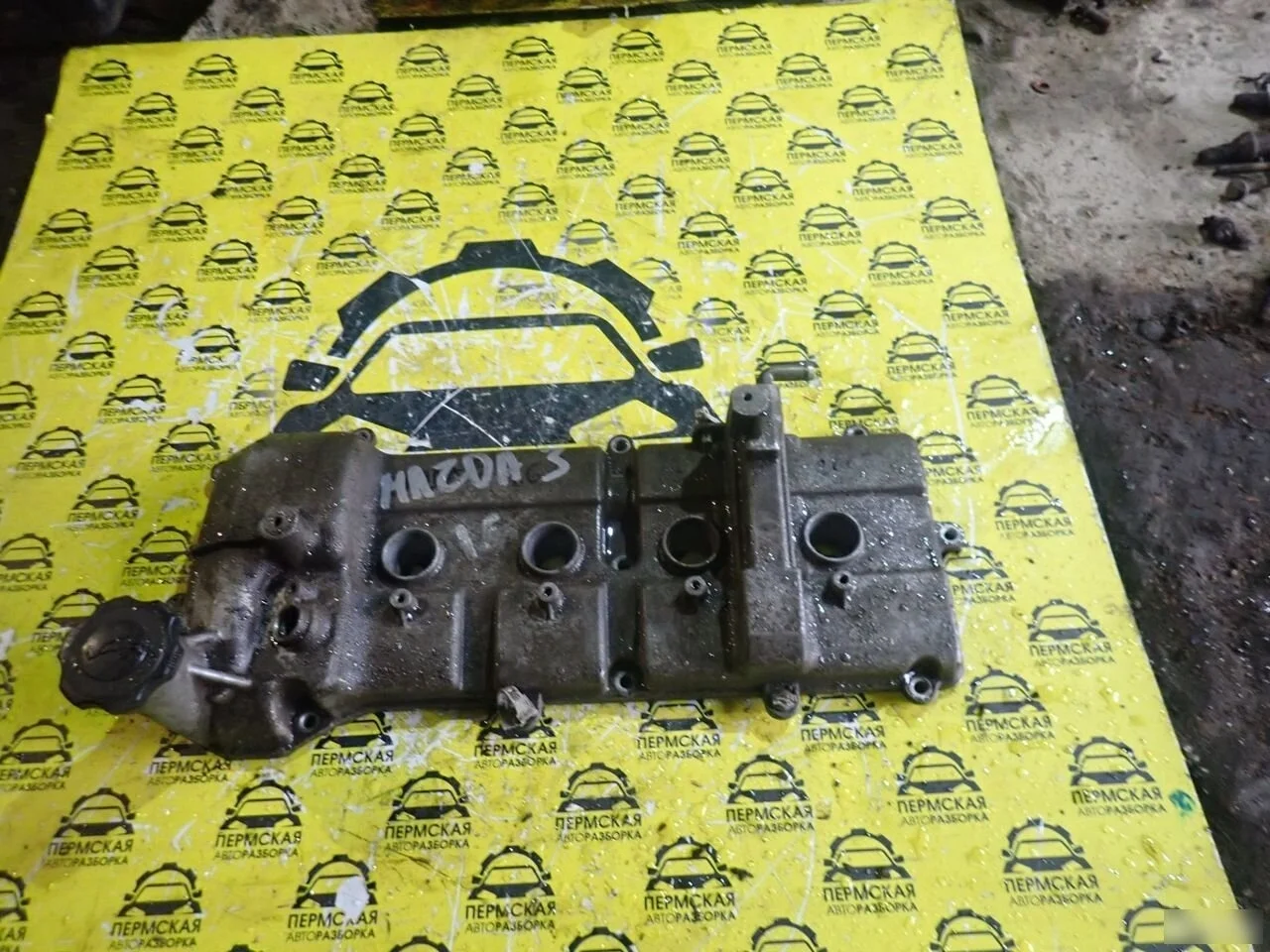 Крышка головки блока клапанная Mazda 3 BK