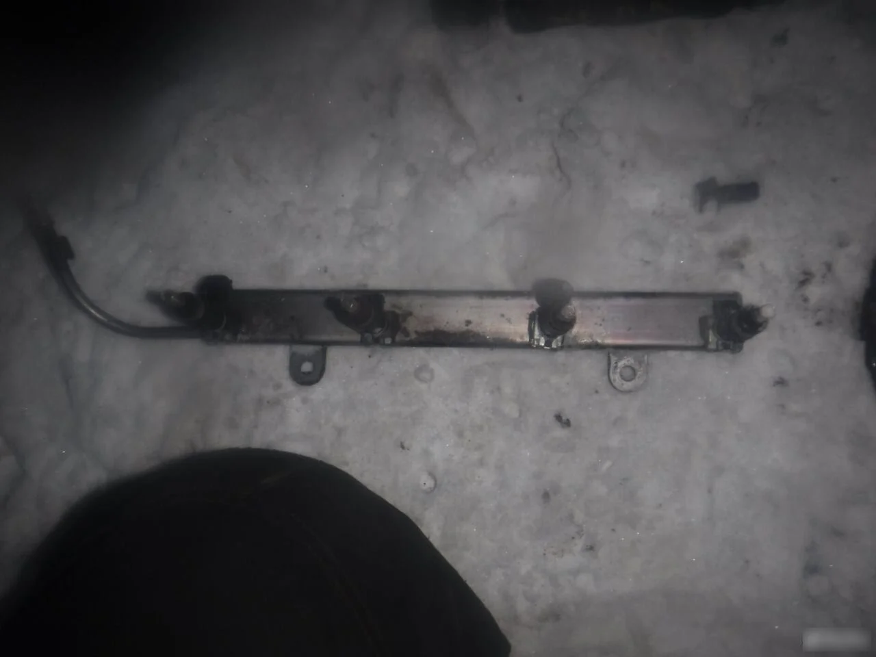 Рампа топливная Mitsubishi Outlander XL CW 06-12