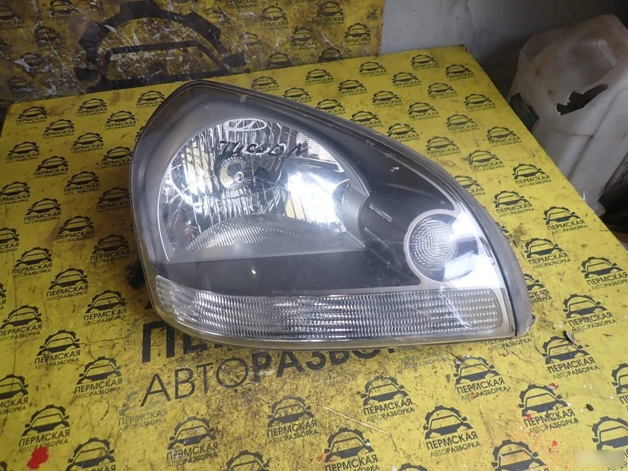 Фара правая для Hyundai Tucson 2004-2010