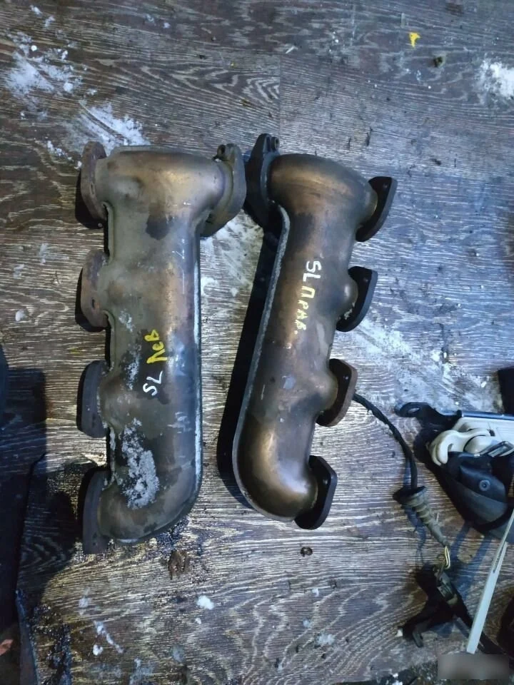 Коллектор выпускной Mercedes Benz R230 SL 01-12