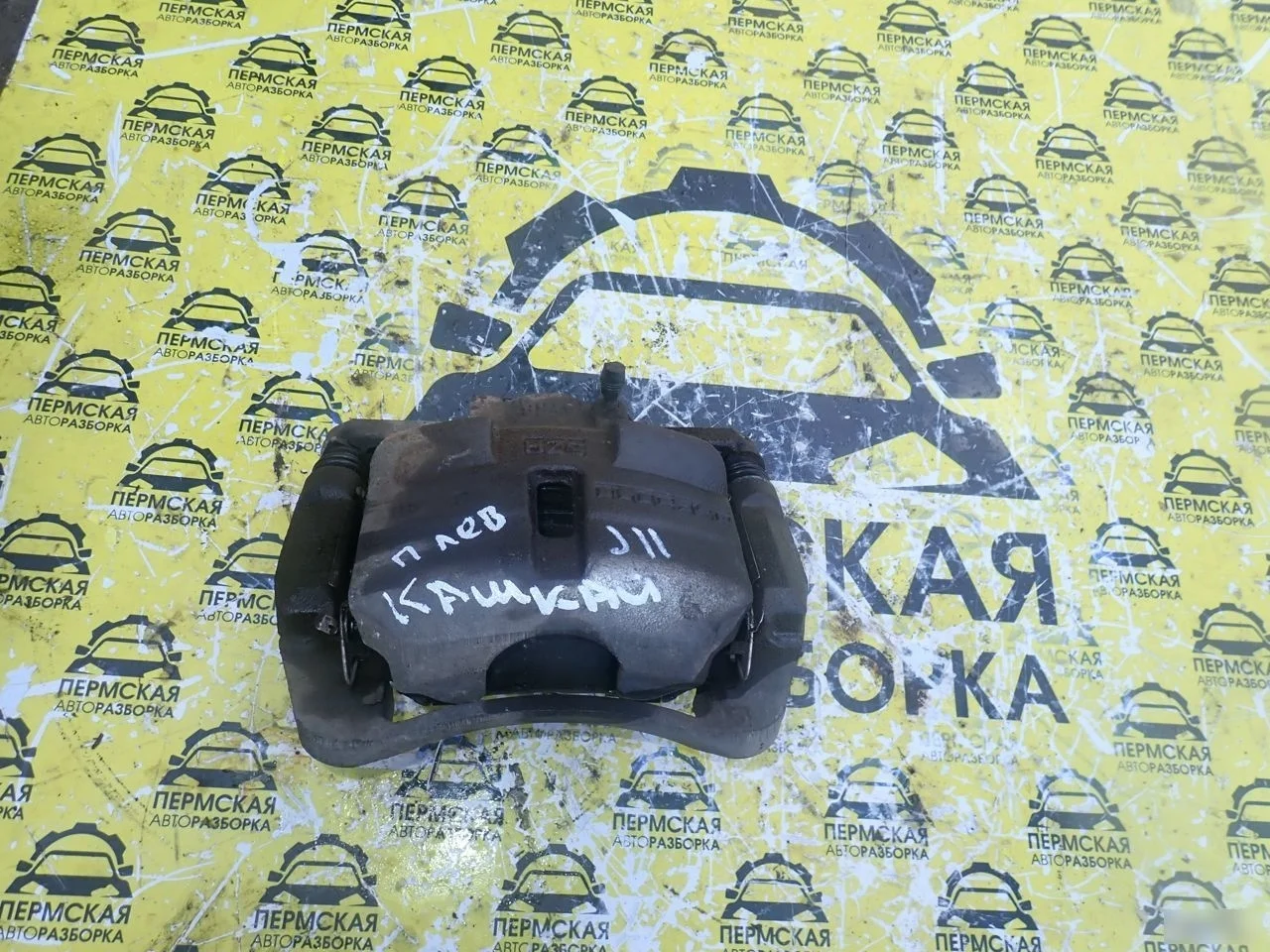 Суппорт передний левый Nissan Qashqai (J11) 2014)