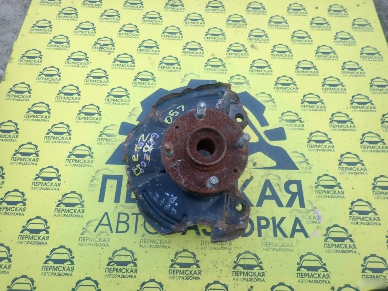 Кулак поворотный передний правый для Hyundai Getz