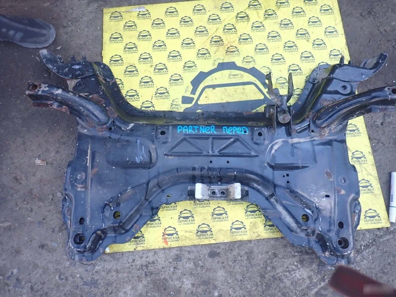 Балка подмоторная для Peugeot Partner Tepee B9