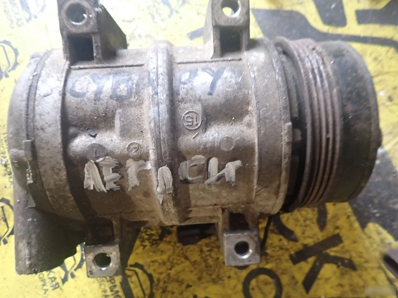 73111AC010 Компрессор кондиционера Subaru Legacy 2