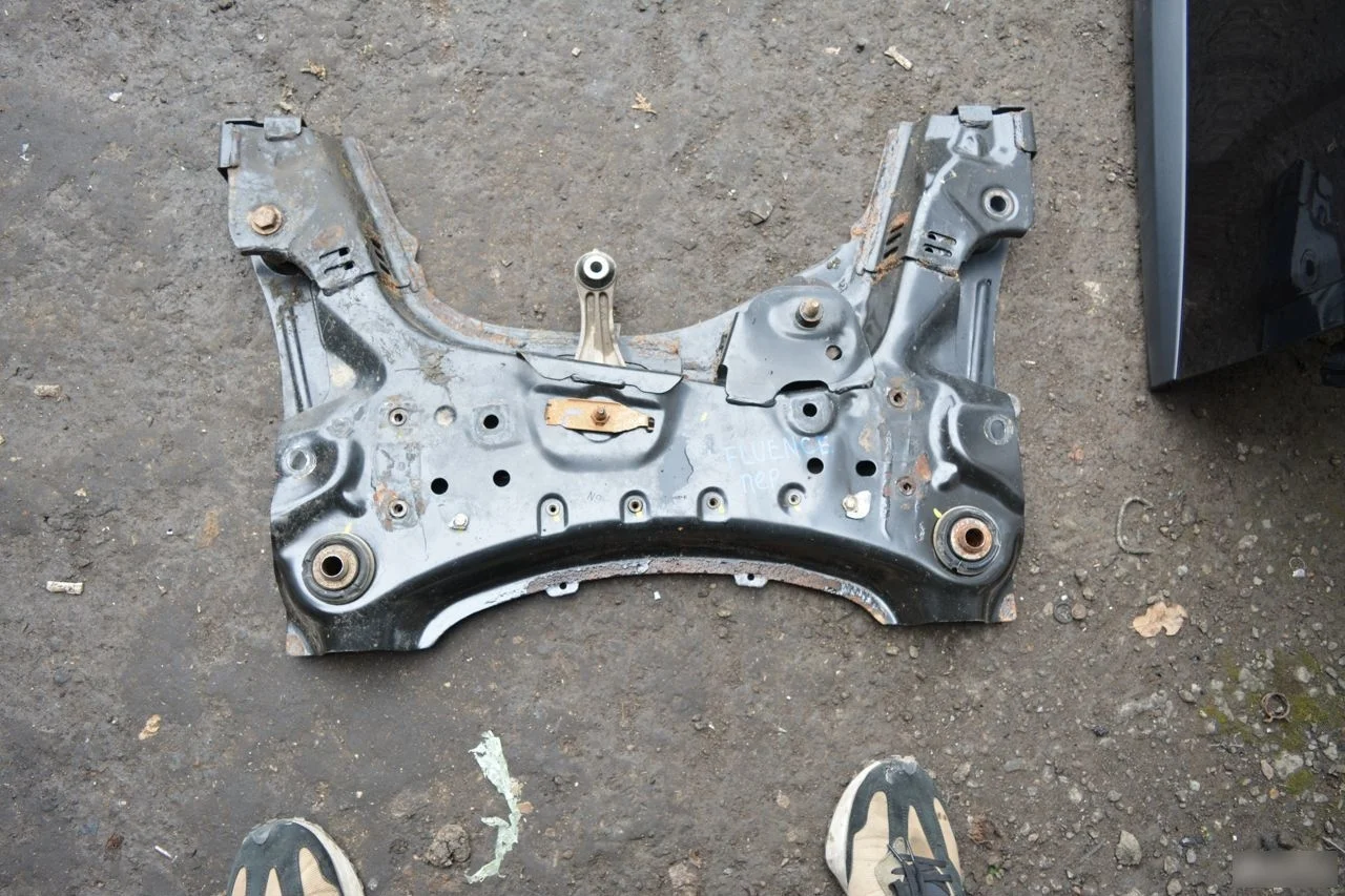 Балка подмоторная для Renault Fluence 2010-2017