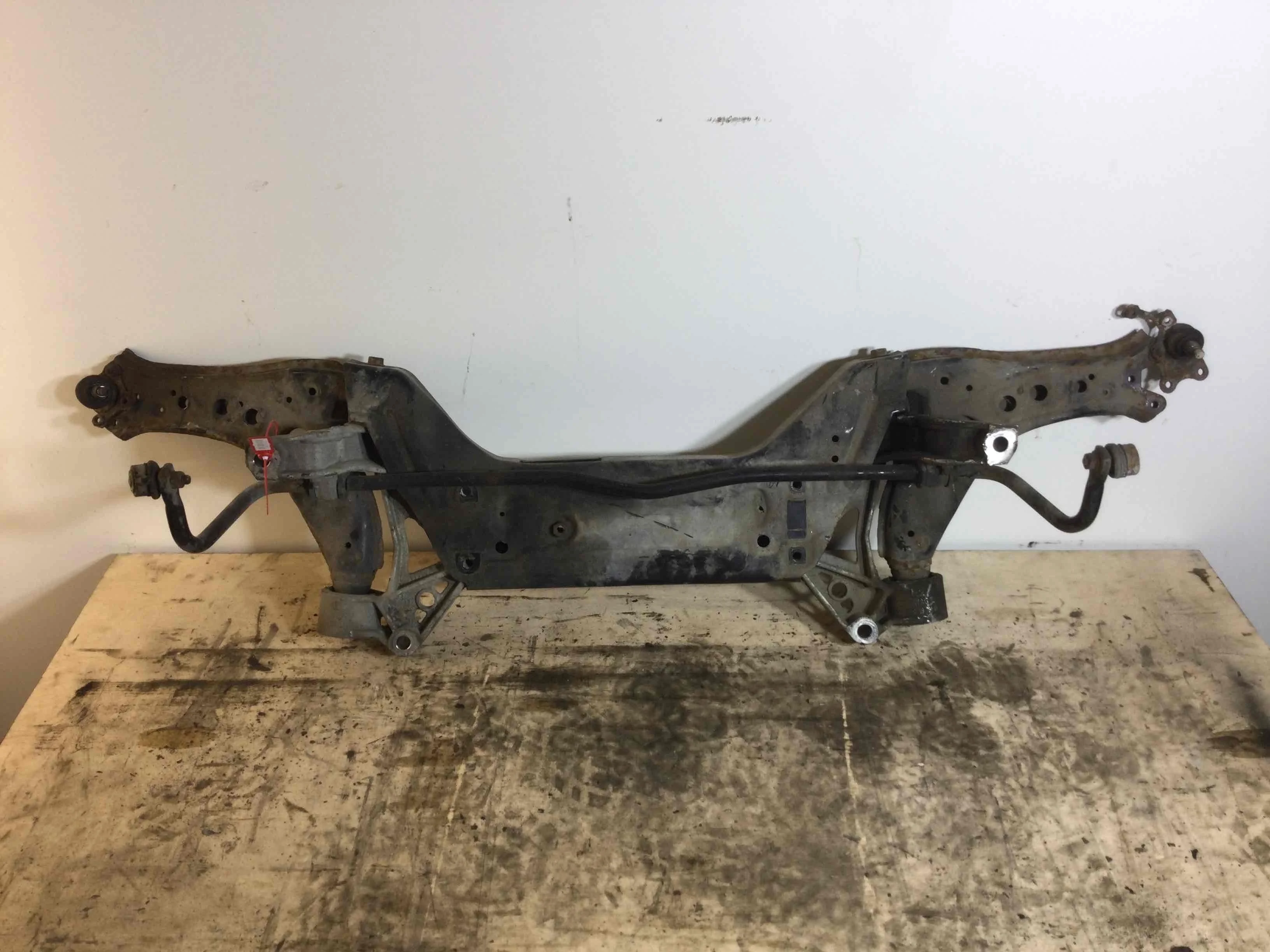 Балка подвески передняя (подрамник) Volkswagen Polo 4 поколение (2001-2005) дизель 1.4 TDI Механика Х/б