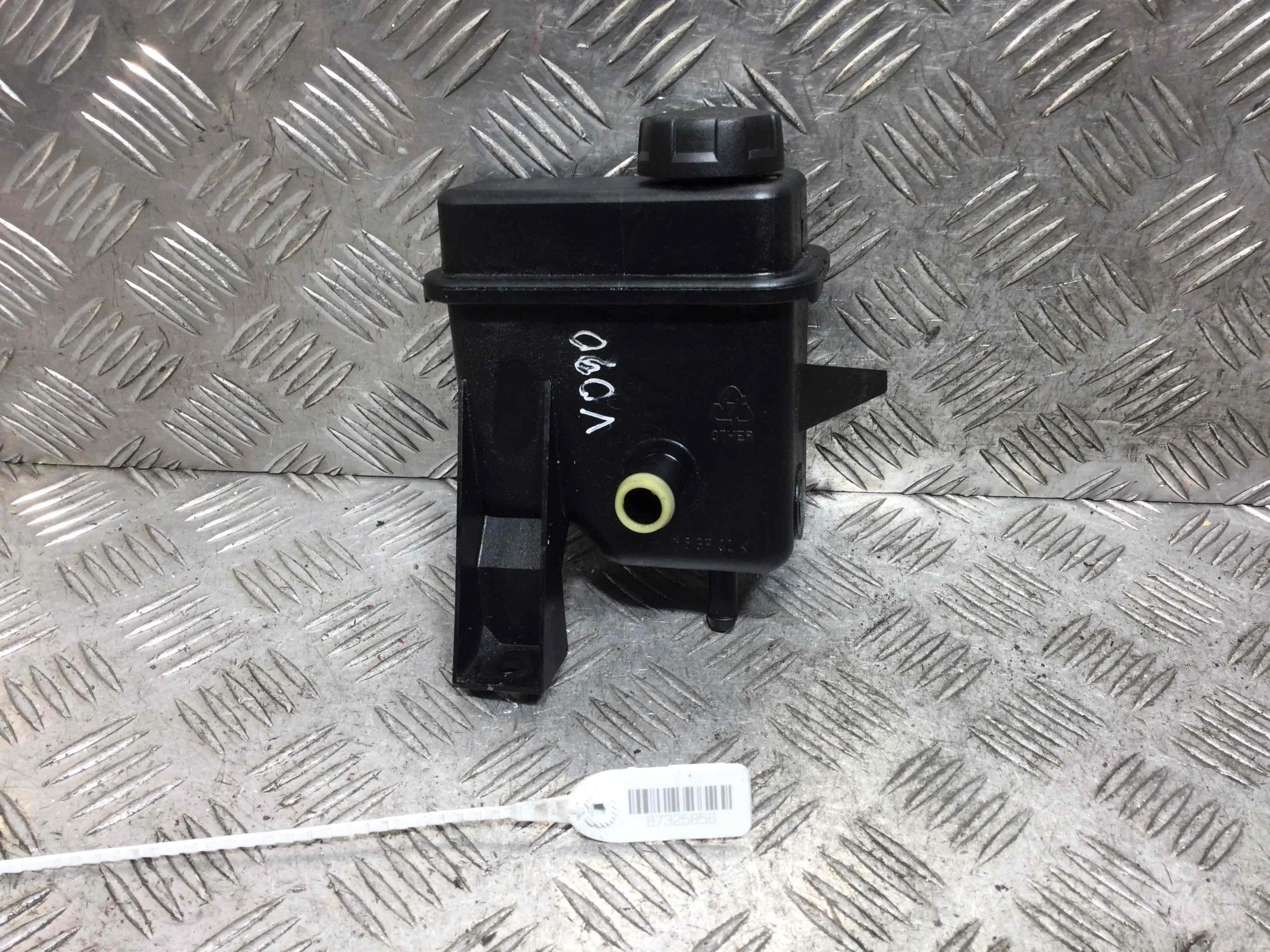 Бачок гидроусилителя Volvo S40 1 поколение (1996-2000) дизель 1.9 Di Механика Седан