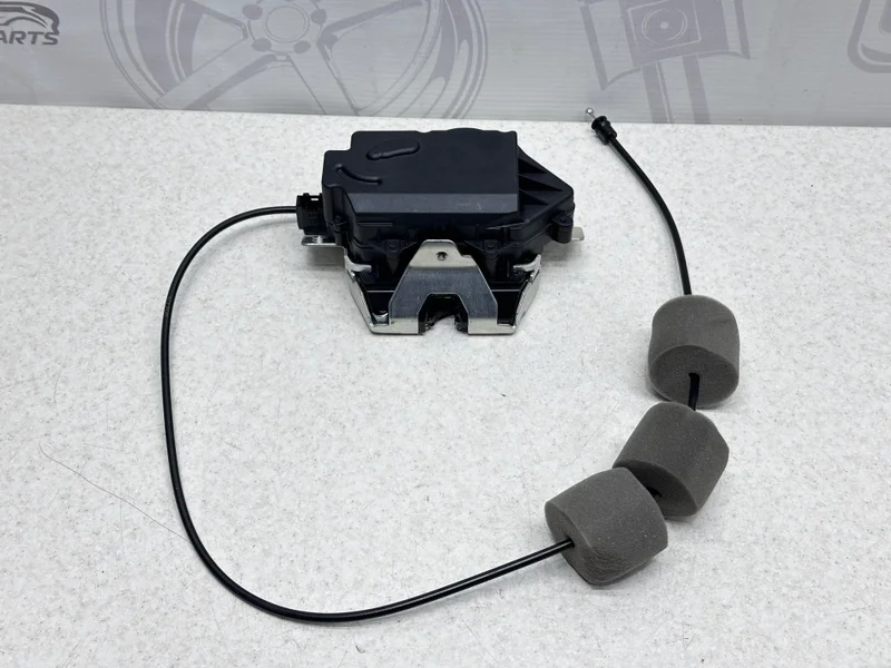 Замок крышки багажника Mercedes-benz GL X164