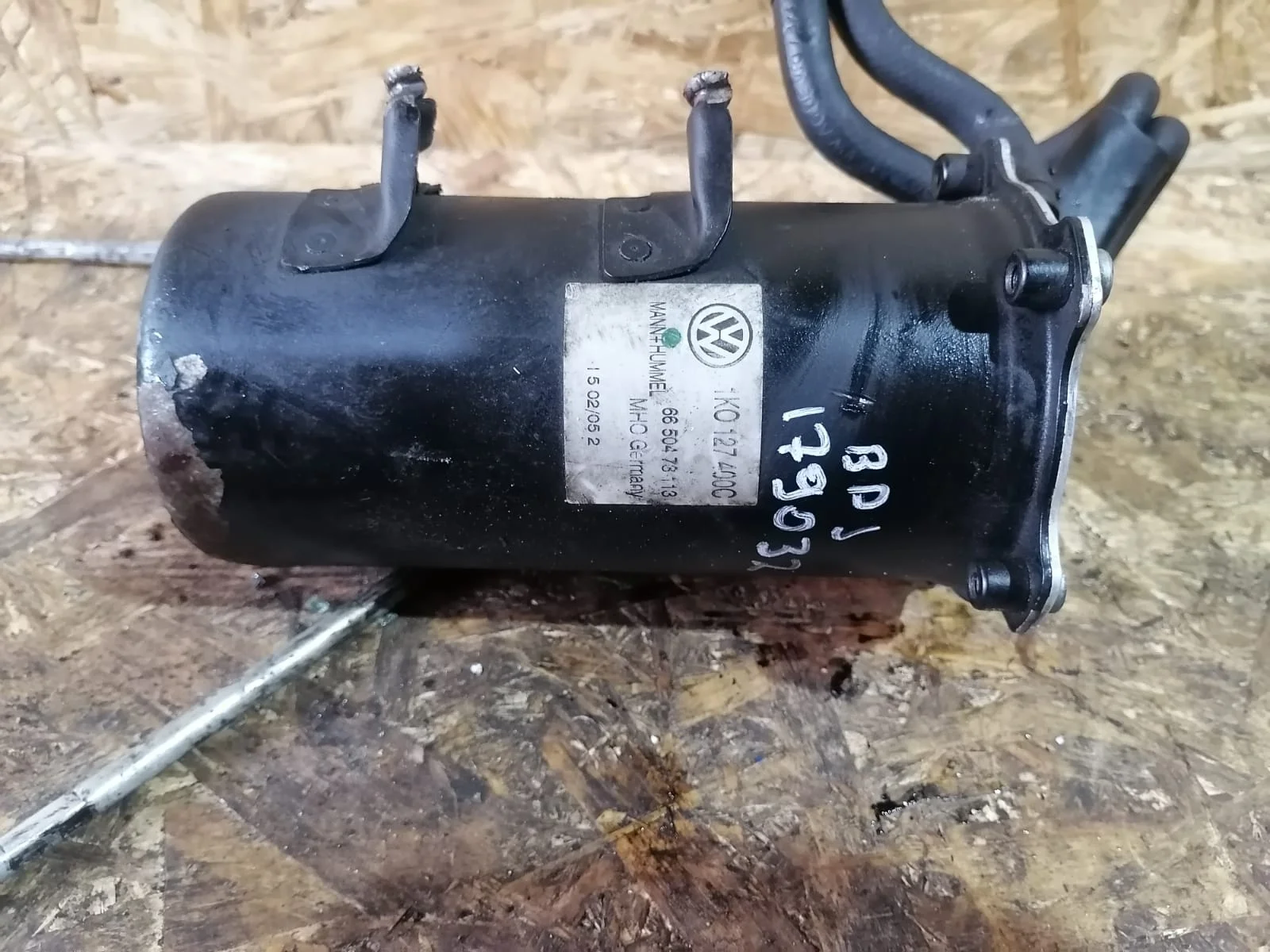 Корпус фильтра топливного AUDI A3, SKODA OCTAVIA 1Z, VOLKSWAGEN GOLF 5/5+/6, JETTA 5/6, PASSAT B6/B7/CC, CADDY. TOURAN, TIGUAN TDI 2004- б/у A3(2004-2013);OCTAVIA 1Z(2004-2012);GOLF 5(2004-2009);PASSAT B6(2005-2010)