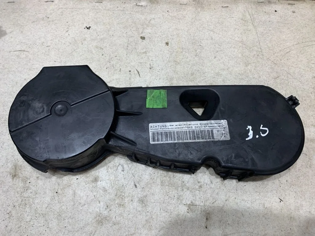 Кожух ремня ГРМ VW Touareg AUDI  3,0