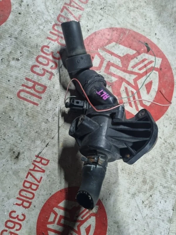 Корпус термостата Audi A4 2006 8ED