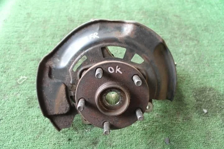 Б.у. кулак поворотный TOYOTA RAV4 ACA30 TOYOTA RAV4 ACA30